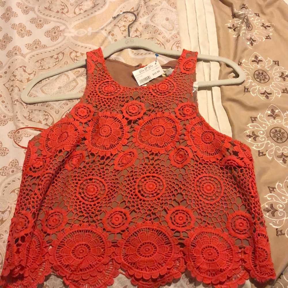 Crop tank top